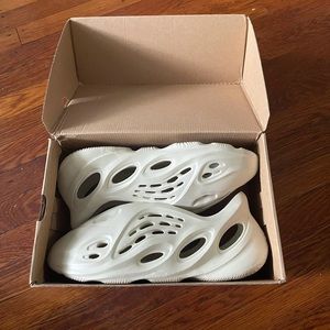 Yeezy Foam Runner